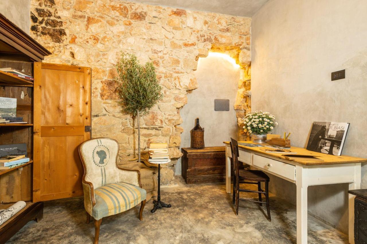 Via Roma Charming Rooms Baunei Exterior foto