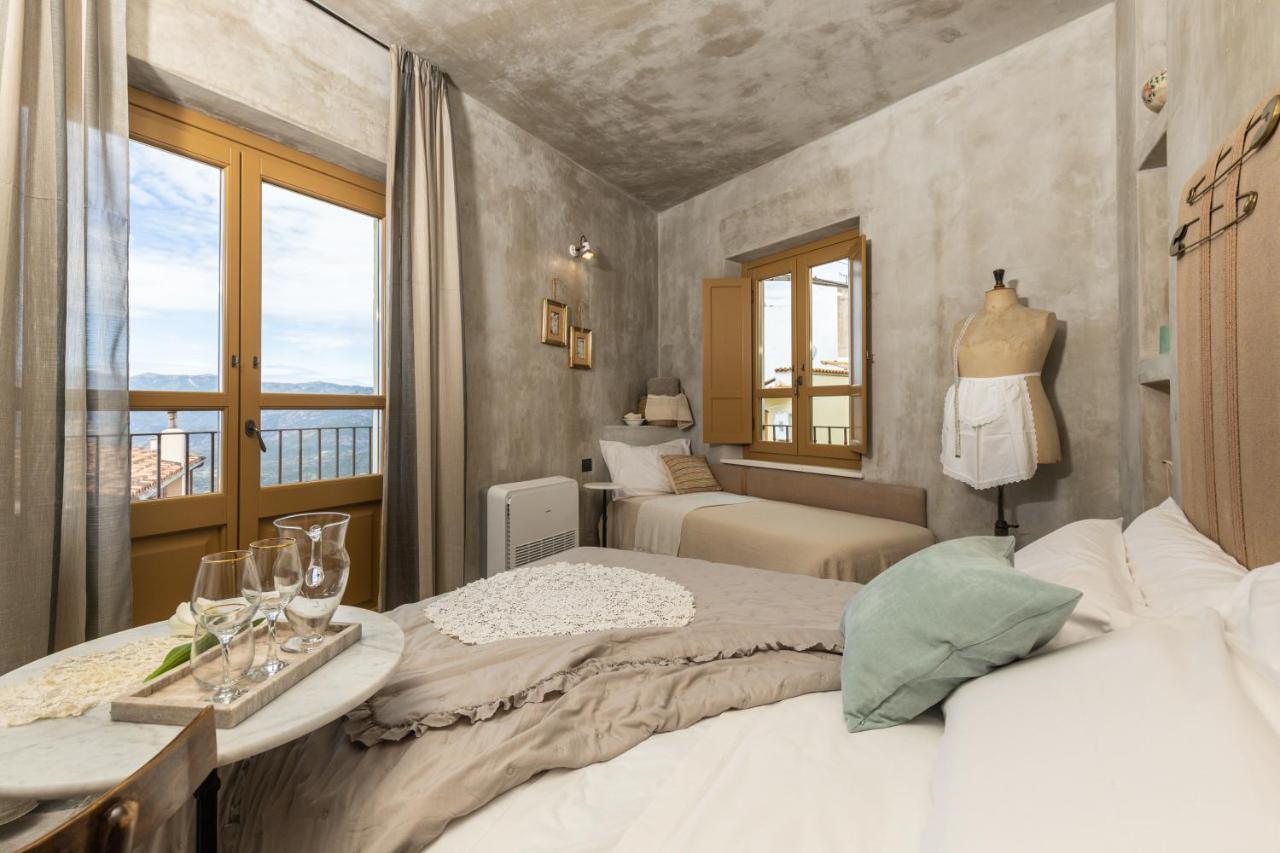 Via Roma Charming Rooms Baunei Exterior foto
